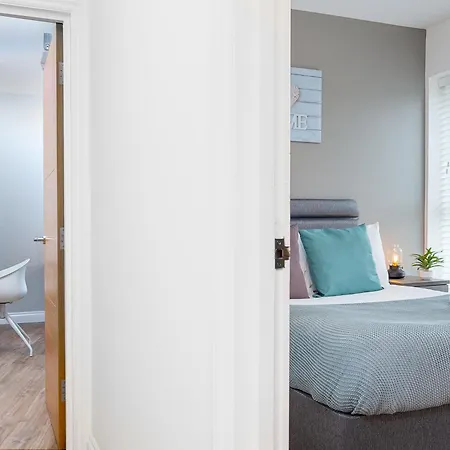 Apartment Pluxa Blue Sapphire Luxury Free Parking Free Wifi - Walk Everywhere, Travel, Biz, Leisure Birmingham